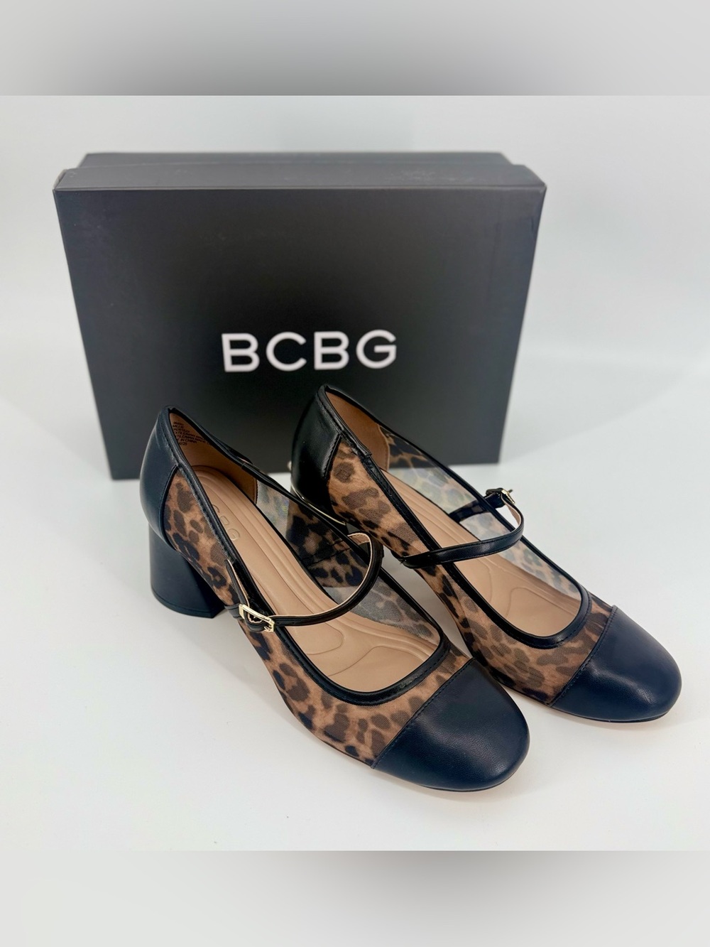 NWT BCBG Millie Cheetah Mesh Mary Jane Block Heel Pumps Size 8 or 9 - Picture 2 of 9